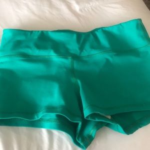 Fleo “monster” shorts